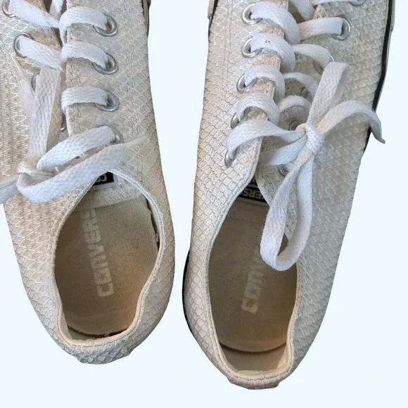 Converse All Star Textured White Sneakers Women's Sz 8 - Picture 7 of 9